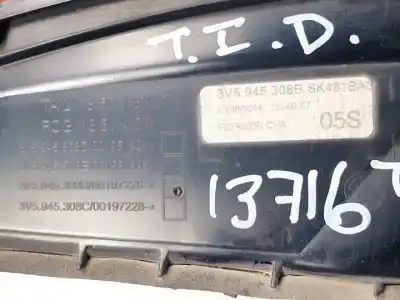 Автозапчастина б/у внутрішній правий завод для skoda superb (3v3) crlb посилання на oem iam 3v5945308b  