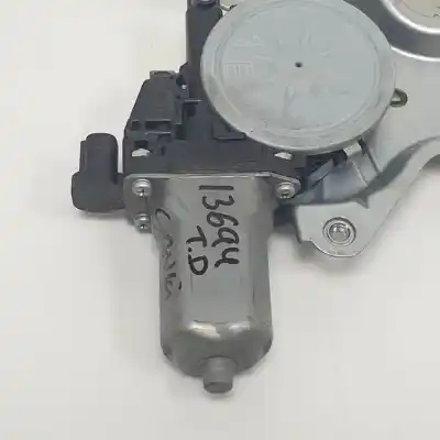 Автозапчастина б/у регулятор скла заднього правого для suzuki swift azg (nz) k12b посилання на oem iam 8353063j00  