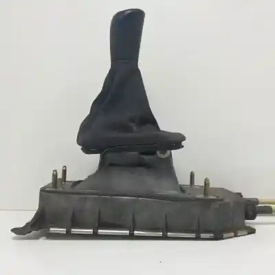 Автозапчастина б/у передач для skoda fabia familiar (6y5) azq посилання на oem iam 6q0711061