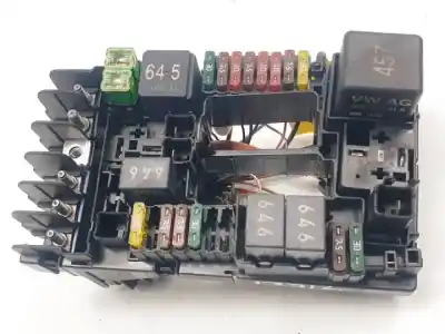 Second-hand car spare part fuse box unit for skoda superb (3v3) crlb oem iam references 5q0937125b