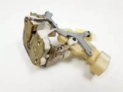 Автозапчастина б/у замок передніх дверей лівий для toyota yaris (ncp1/nlp1/scp1) 2szfe посилання на oem iam 