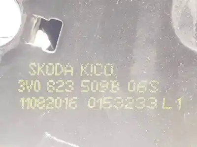 Автозапчастина б/у замок капота для skoda superb (3v3) crlb посилання на oem iam 3v0823509b  