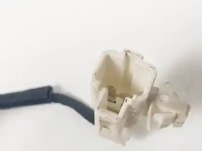 Автозапчастина б/у замок багажника / ворот для toyota yaris (ncp1/nlp1/scp1) 2szfe посилання на oem iam   