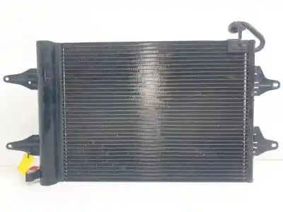 Автозапчастина б/у конденсат/радіатор кондиционера для skoda fabia familiar (6y5) azq посилання на oem iam 6q0820411h  