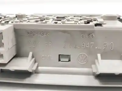 Автозапчастина б/у внутрішне світло для skoda superb (3v3) crlb посилання на oem iam 3v0947291  