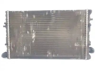 Автозапчасти б/у водяной радиатор за skoda fabia familiar (6y5) azq ссылки oem iam 6q0121253l  