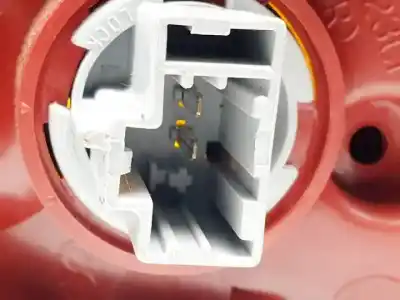 Second-hand car spare part left tailgate light for mazda 3 sedán (bk) 2.0 (bkep) oem iam references   