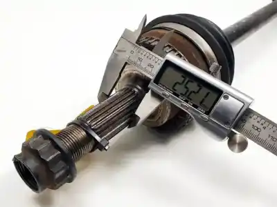 Автозапчастина б/у передня права трансмісія для toyota yaris (ncp1/nlp1/scp1) 2szfe посилання на oem iam p26080577  