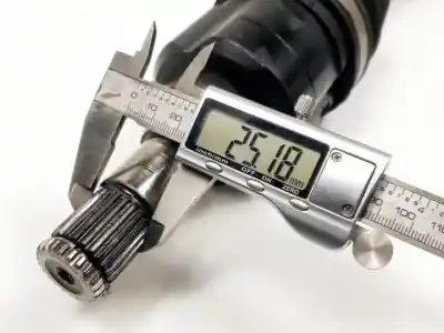 Автозапчастина б/у передня права трансмісія для toyota yaris (ncp1/nlp1/scp1) 2szfe посилання на oem iam p26080577  