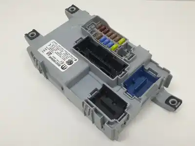 Recambio de automóvil de segunda mano de CAJA RELES / FUSIBLES para FIAT NUOVA 500 (150)  referencias OEM IAM 00521689640  054101606830