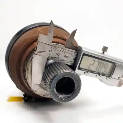 Second-hand car spare part front right transmission for skoda superb (3v3) crlb oem iam references 3q0407272c  