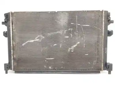 Автозапчастина б/у водяний радіатор для skoda superb (3v3) crlb посилання на oem iam 5q0121251gb  