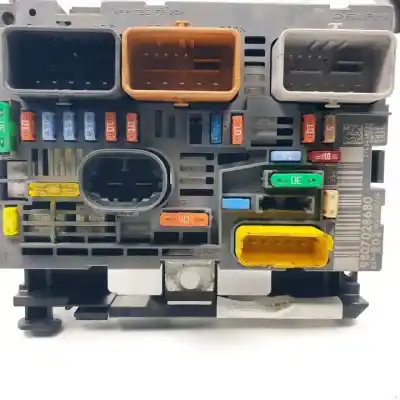 Pezzo di ricambio per auto di seconda mano scatola relè/fusibili per citroen jumpy 9hu riferimenti oem iam 9807028680  