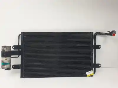 Recambio de automóvil de segunda mano de CONDENSADOR / RADIADOR AIRE ACONDICIONADO para VOLKSWAGEN GOLF IV BERLINA (1J1)  referencias OEM IAM 1J0820411D  