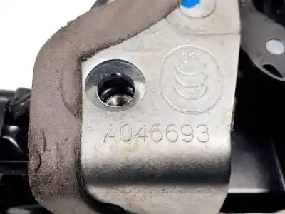 Автозапчастина б/у замок передній праві двері для toyota auris (_e15_) 2.0 d-4d (ade150_) посилання на oem iam a046693  