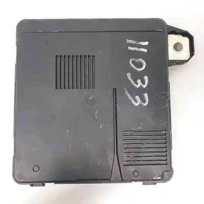 Pièce détachée automobile d'occasion boîtes à fusibles pour renault scénic ii (jm0/1_) 2.0 (jm05, jm0u, jm1n, jm1u, jm2v) références oem iam s118399200f  8200306032c