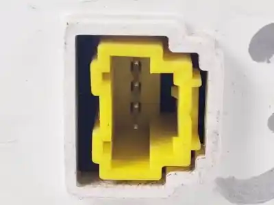 Second-hand car spare part multifunction display for kia sorento (bl) d4cb oem iam references 945003e500  