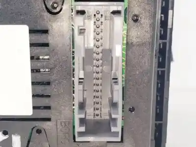 Peça sobressalente para automóvel em segunda mão display gps / multimídia por opel zafira b d-z19dt referências oem iam 13208089  281182205