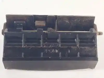 Second-hand car spare part tailgate back door handle for kia carnival d/j3 oem iam references   