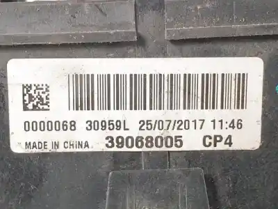 Автозапчасти б/у блок реле/предохранителей за opel corsa e (x15) 1.4 turbo (08, 68) ссылки oem iam 39068005  