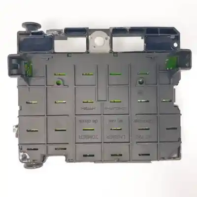 Pièce détachée automobile d'occasion boîtes à fusibles pour peugeot 307 break / sw (s1) rhy(dw10td) références oem iam 9650664180  