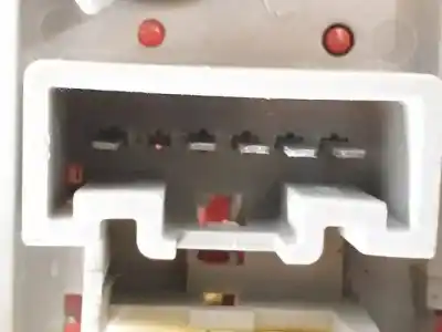 Автозапчасти б/у правый задний фонарь за toyota yaris (ksp9/scp9/nlp9) 2szfe ссылки oem iam   