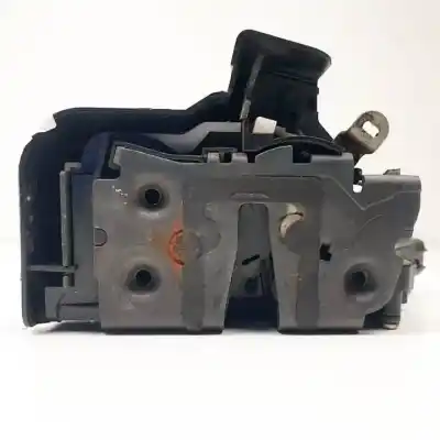 Second-hand car spare part right side door lock for ford focus c-max (cap) g6da oem iam references 3m5ar21812ah