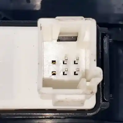 Second-hand car spare part right front power window switch for citroen berlingo (k9) yh01 oem iam references 9804480  9816791877