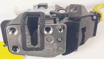 Second-hand car spare part REAR LEFT DOOR LOCK for KIA SORENTO (BL)  OEM IAM references A045777  