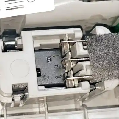 Peça sobressalente para automóvel em segunda mão luz interior por jaguar xf i (x250) 2.2 d referências oem iam 8x23mbbsa  