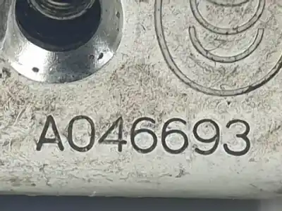 Автозапчастина б/у замок заднього правого дверя для toyota auris (_e15_) 2.0 d-4d (ade150_) посилання на oem iam a046693  