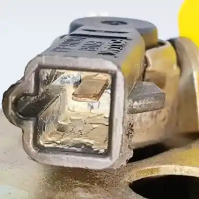 Second-hand car spare part front right door lock for ford explorer xs oem iam references   