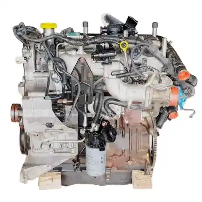 Pièce détachée automobile d'occasion moteur complet pour chrysler voyager (rg) d-vm47c références oem iam vm47c  
