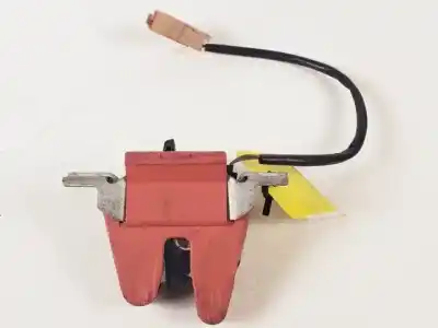 Pièce détachée automobile d'occasion COFFRE / SERRURE DE PORTE pour VOLKSWAGEN FOX (5Z1)  Références OEM IAM 5Z6827505  