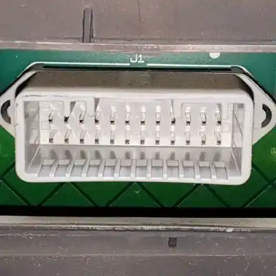 Peça sobressalente para automóvel em segunda mão quadrante por renault clio iii k9km768 referências oem iam 8200821001d  