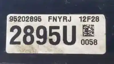 Second-hand car spare part fuse box unit for chevrolet captiva z22d1 oem iam references 95202895  