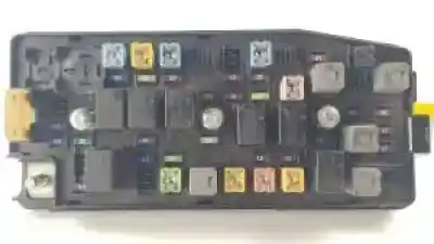 Second-hand car spare part fuse box unit for chevrolet captiva z22d1 oem iam references 95202895  