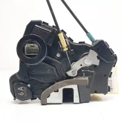 Second-hand car spare part left front door lock for toyota rav 4 (a3) 1azfe oem iam references   