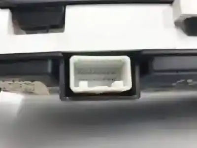 Peça sobressalente para automóvel em segunda mão quadrante por toyota corolla (e12) 1cdftv referências oem iam 8380002c60  