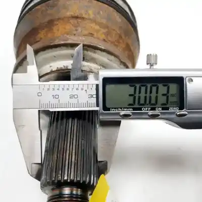 Автозапчастина б/у передня ліва трансмісія для toyota rav 4 (a3) 2adfhv посилання на oem iam da51l  