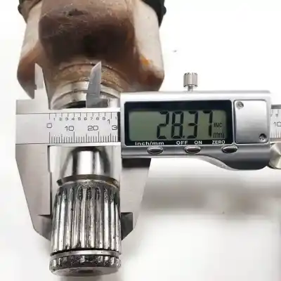 Second-hand car spare part front left transmission for ford focus lim. (cb4) kkda oem iam references 3m513b437daf  