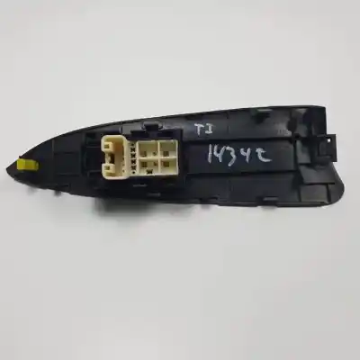 Second-hand car spare part rear left power window switch for toyota rav 4 (a3) 1azfe oem iam references 7427242010  