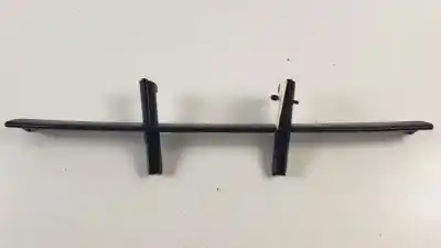 Second-hand car spare part central bumper grille for bmw 5 (e60) 520 i oem iam references 703370210