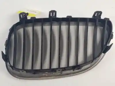Second-hand car spare part front grille for bmw 5 (e60) 520 i oem iam references 7027066  