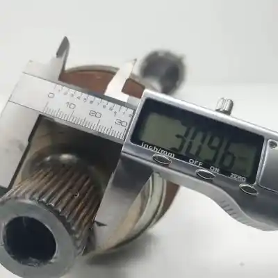 Автозапчастина б/у трансмісія задня права для audi a5 cabriolet (f57) cymc посилання на oem iam 8w0501203d  