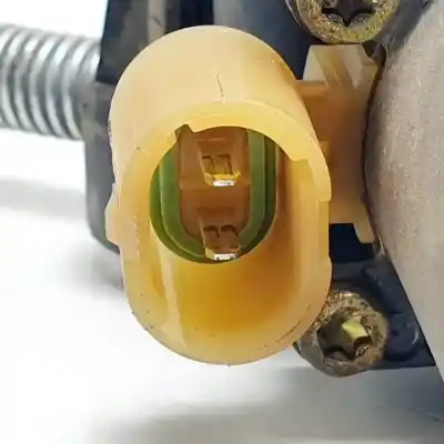 Pezzo di ricambio per auto di seconda mano alzacristalli anteriore destro per renault clio ii fase i (b/cbo) d7f720.d7fg7.d7f726 riferimenti oem iam 7700842240g  