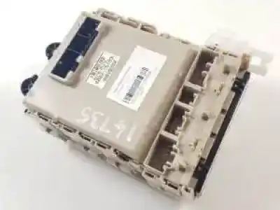 Second-hand car spare part fuse box unit for toyota avensis (t27) 2zr oem iam references 8273005j70