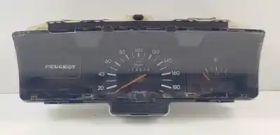 Pièce détachée automobile d'occasion COMPTEUR DE VITESSE TABLEAU DE BORD pour PEUGEOT 205 BERLINA  Références OEM IAM   