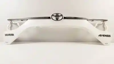 Second-hand car spare part rear decorative moulding for toyota avensis (t27) 2zr oem iam references 7681105110