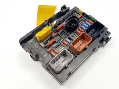 Peça sobressalente para automóvel em segunda mão caixa de fusíveis e relés por citroen c4 picasso i monospace (ud_) 2.0 hdi 138 referências oem iam 9664705880  